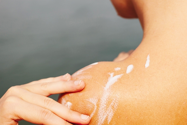 曬傷後肌膚容易變紅的人應該要做的對策法是？